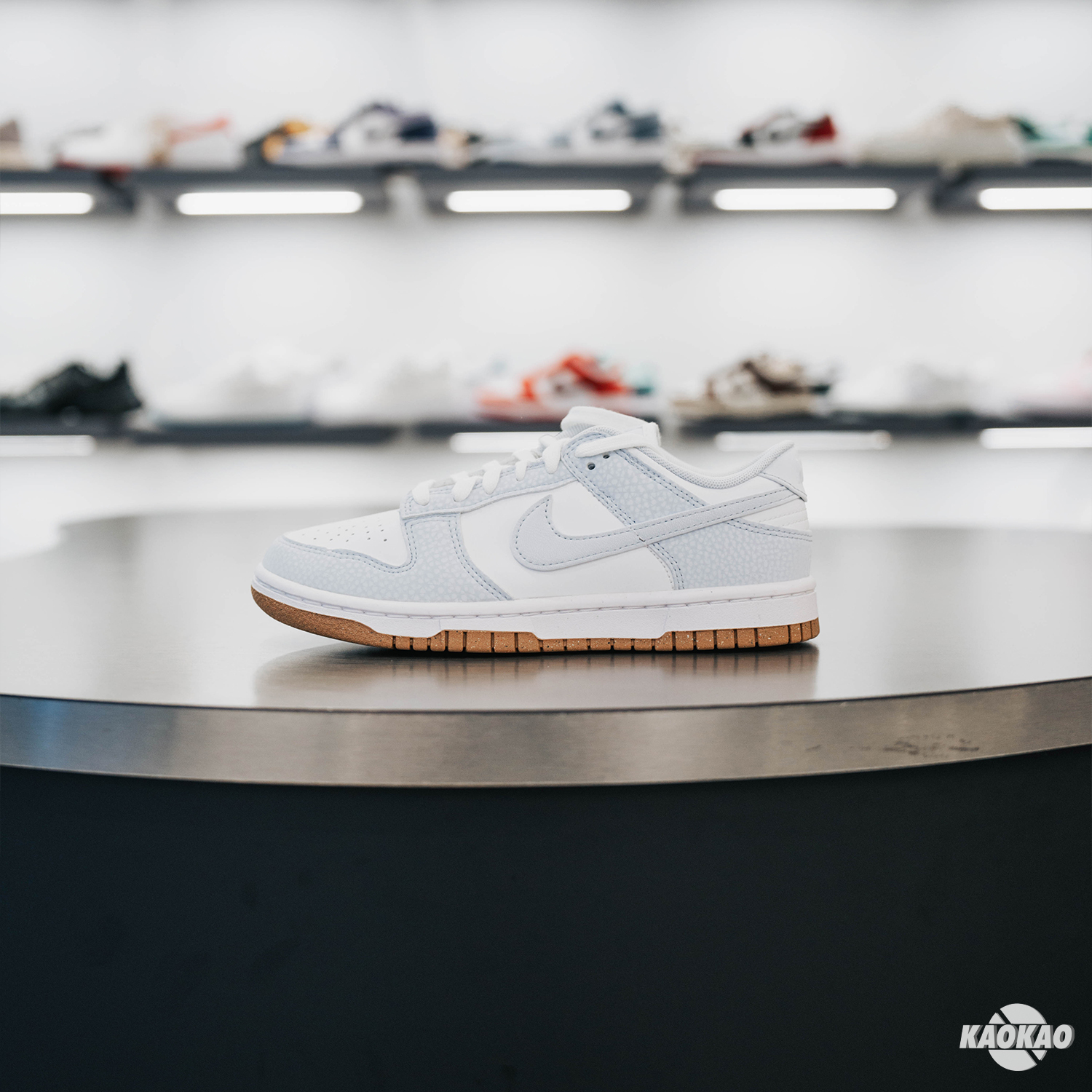 女款 Nike Dunk Low Next Nature "Football Grey Gum" 灰藍焦糖底 【FN6345-100】