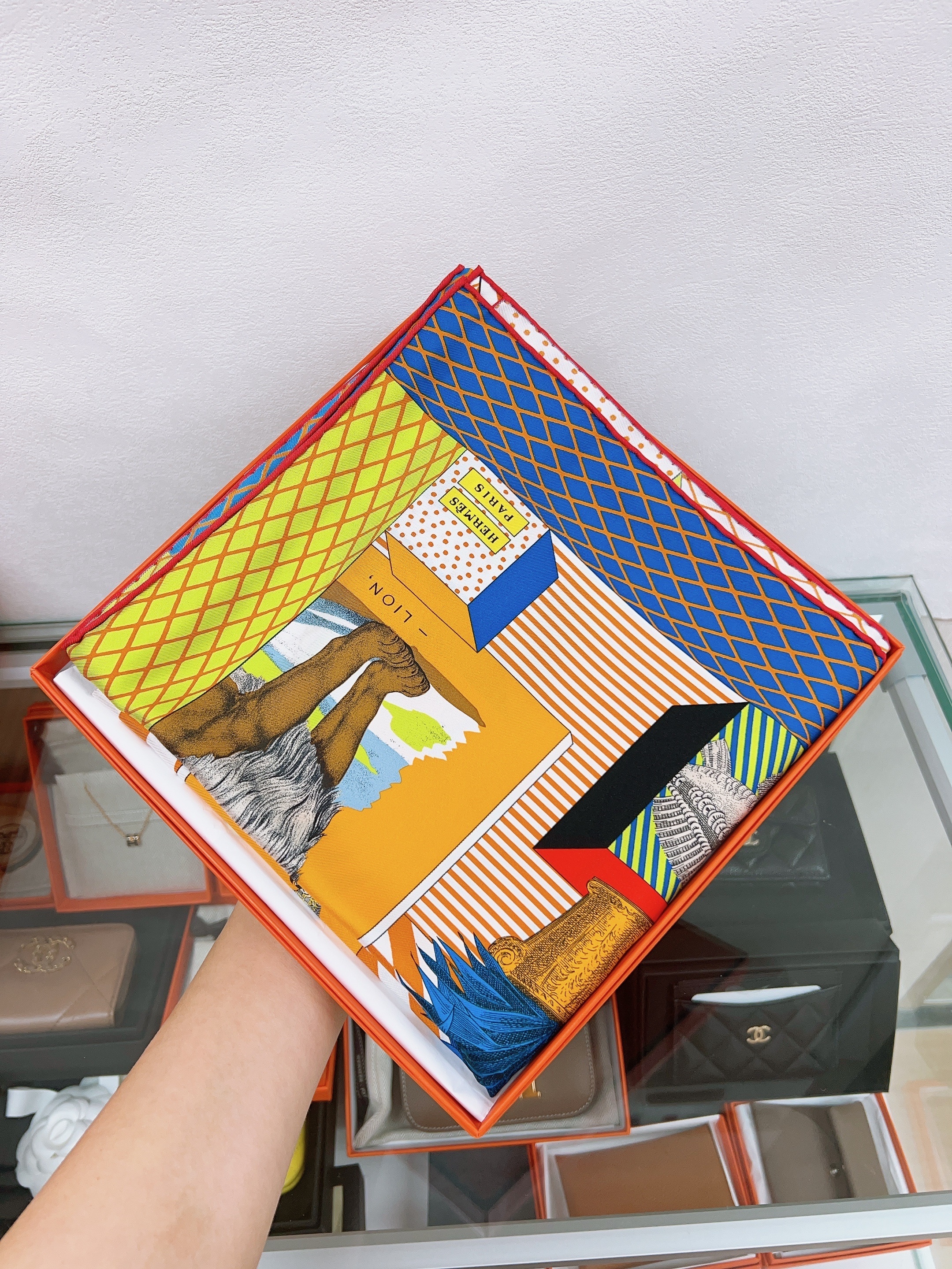 *Unused* Hermes scarf 90cm (lion)