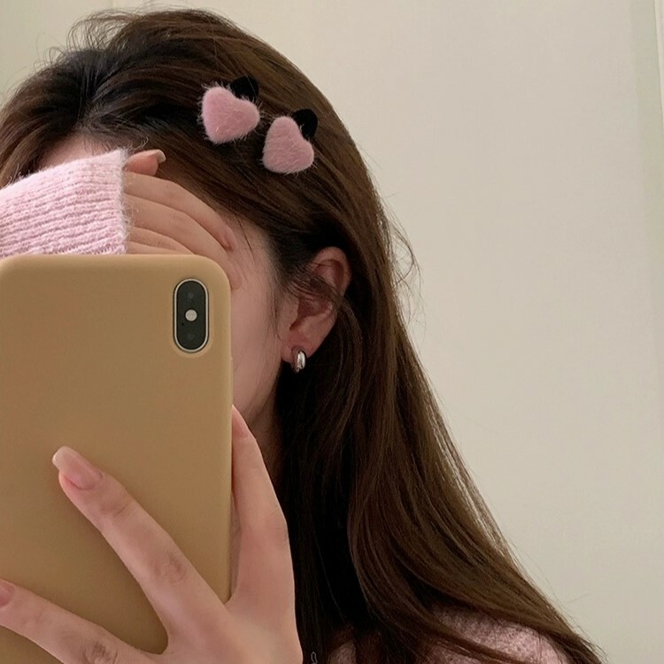 [5 FOR RM10] Minimalist Velvet Heart Hair Clip