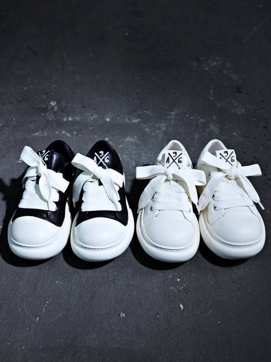 圓頭厚底真皮運動鞋