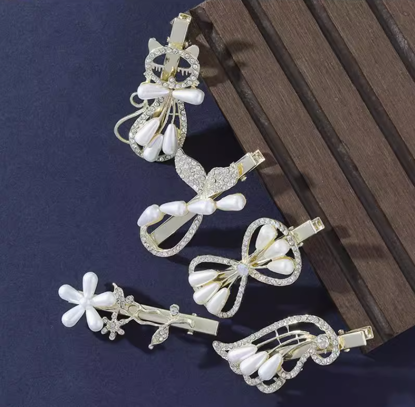 [4 FOR RM10] Cute Pearl Rhinestone Hair Clip