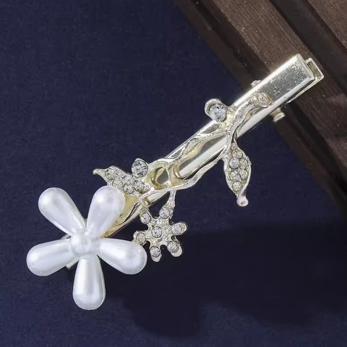 [4 FOR RM10] Cute Pearl Rhinestone Hair Clip
