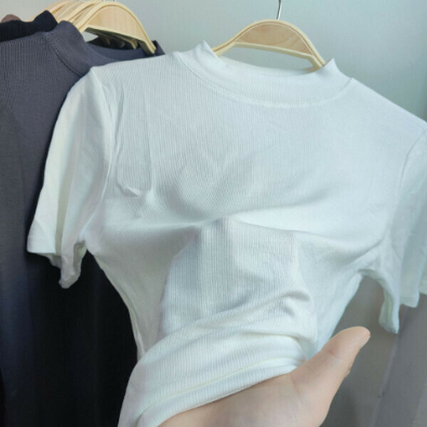 Soft and thin round neck solid color T-shirt [stand collar short sleeve white] [one size]