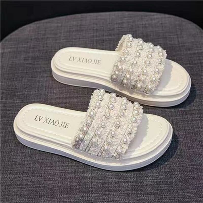 Hot selling small fragrant sandals (off-white, size 35-40) (please contact customer service to confirm the delivery size after placing the order)