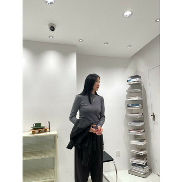 Soft and thin round neck solid color T-shirt [spring threaded cotton high-grade gray] [one size]