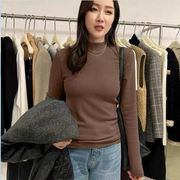 Soft and thin round neck solid color T-shirt [spring threaded cotton coffee color] [one size]