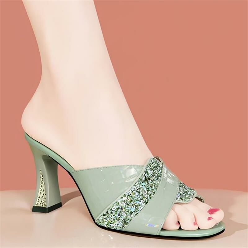 Hot selling thick heel sandals (green size 35-40) (please contact customer service to confirm the delivery size after placing the order)