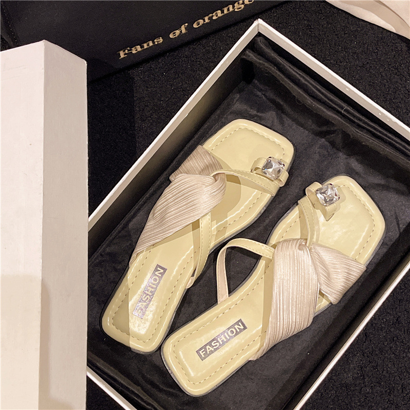 Hot selling flat slippers (apricot size 35-40) (please contact customer service to confirm the delivery size after placing the order)