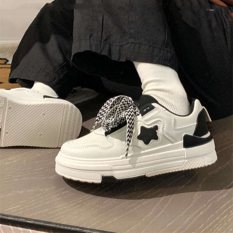 熱賣平底板鞋(黑色 35碼-40碼)（下單後請聯絡客服確認發貨尺碼）