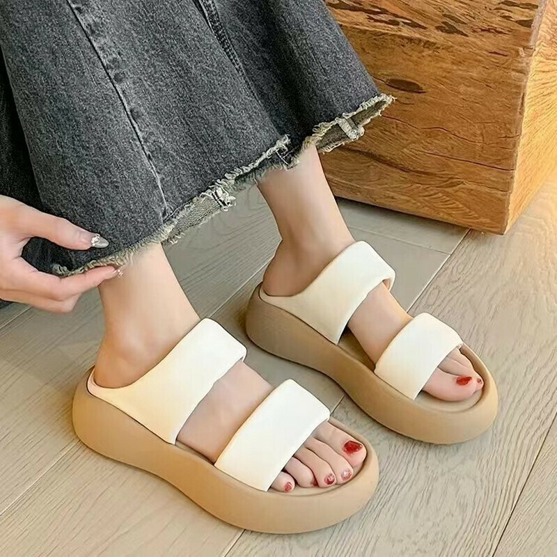 Hot selling thick-soled slippers (khaki size 35-40) (please contact customer service to confirm the delivery size after placing the order)