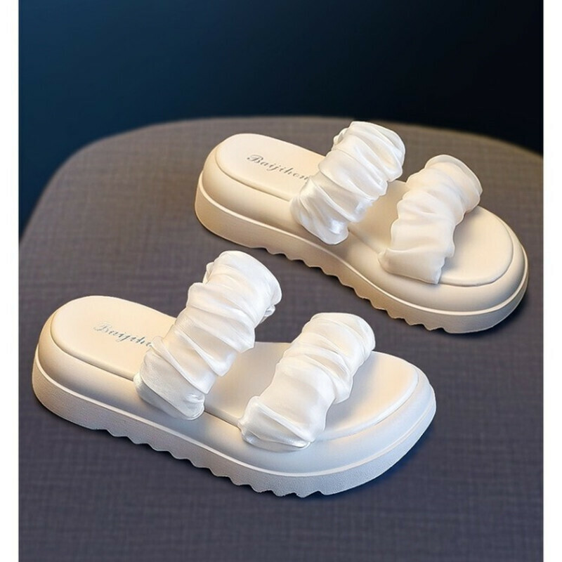 Hot selling small fragrant sandals (black size 35-40) (please contact customer service to confirm the delivery size after placing the order)