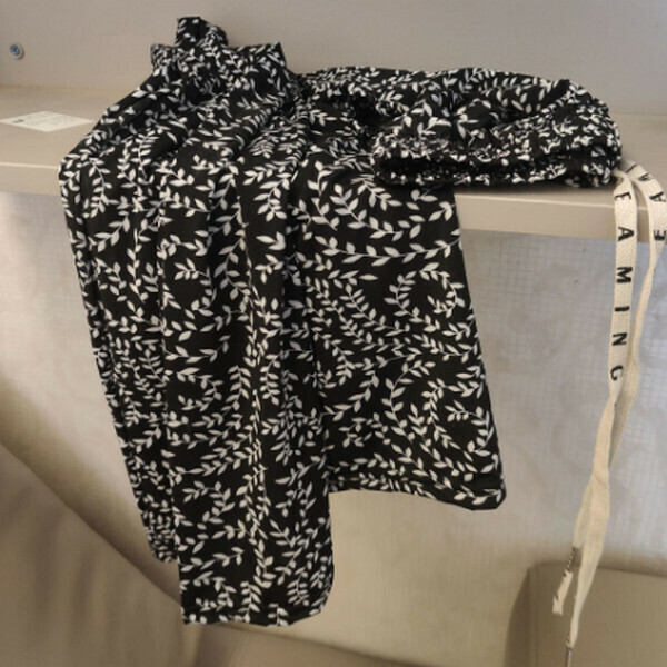 Anti-mosquito ice silk anti-wrinkle sagging feeling walking bend plaid wide-leg pants [flowers] [80-140 pounds of one size]