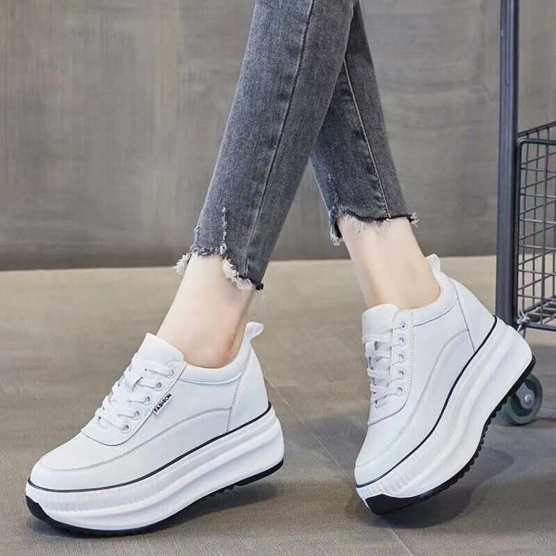 Hot selling height-increasing white shoes (black bottom, size 35-40) (please contact customer service to confirm the delivery size after placing the order)