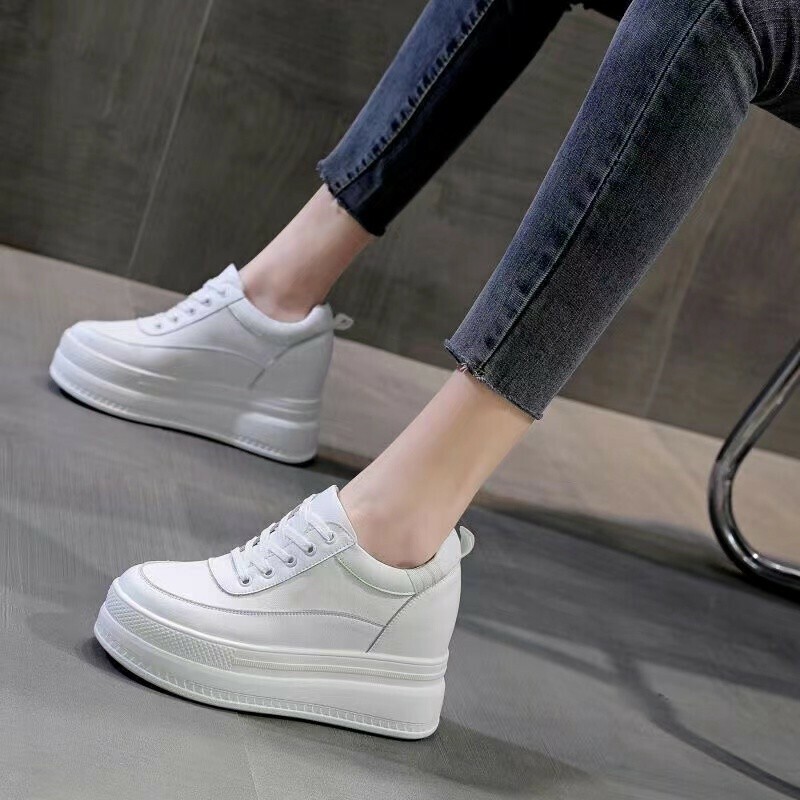 Hot selling height-increasing white shoes (white bottom, size 35-40) (please contact customer service to confirm the delivery size after placing the order)