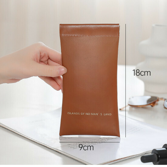 Hot Selling Portable Cosmetic Bag Coin Bag [Brown] Specifications [Automatic Closing]
