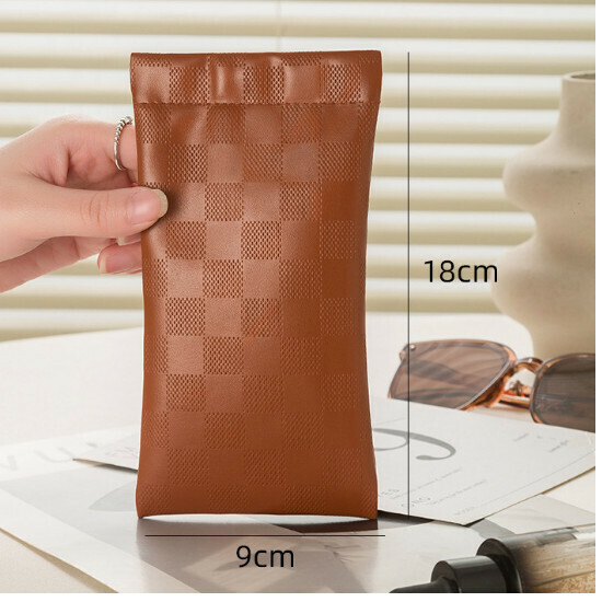 Hot Selling Portable Cosmetic Bag Coin Bag [Checkerboard [Brown] Specifications [Automatic Closing]