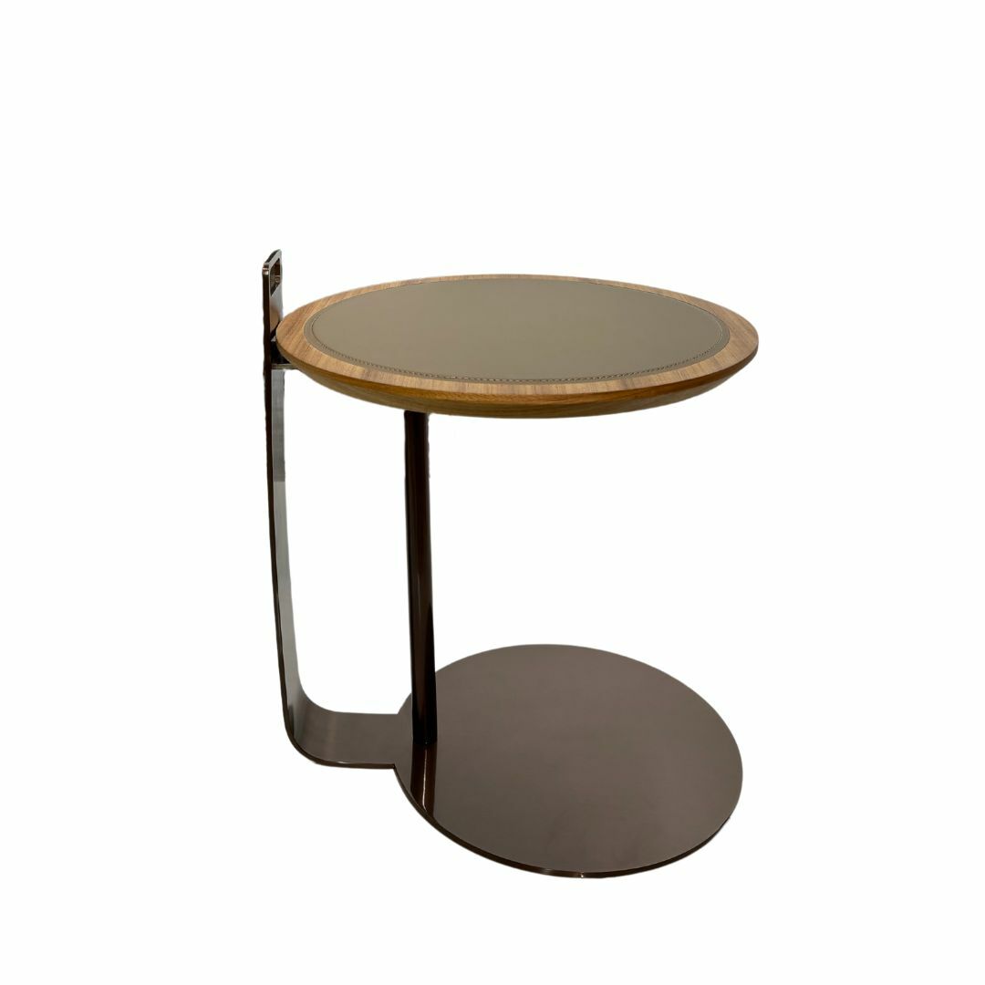 布莉安娜︱馬鞍皮 | 角几