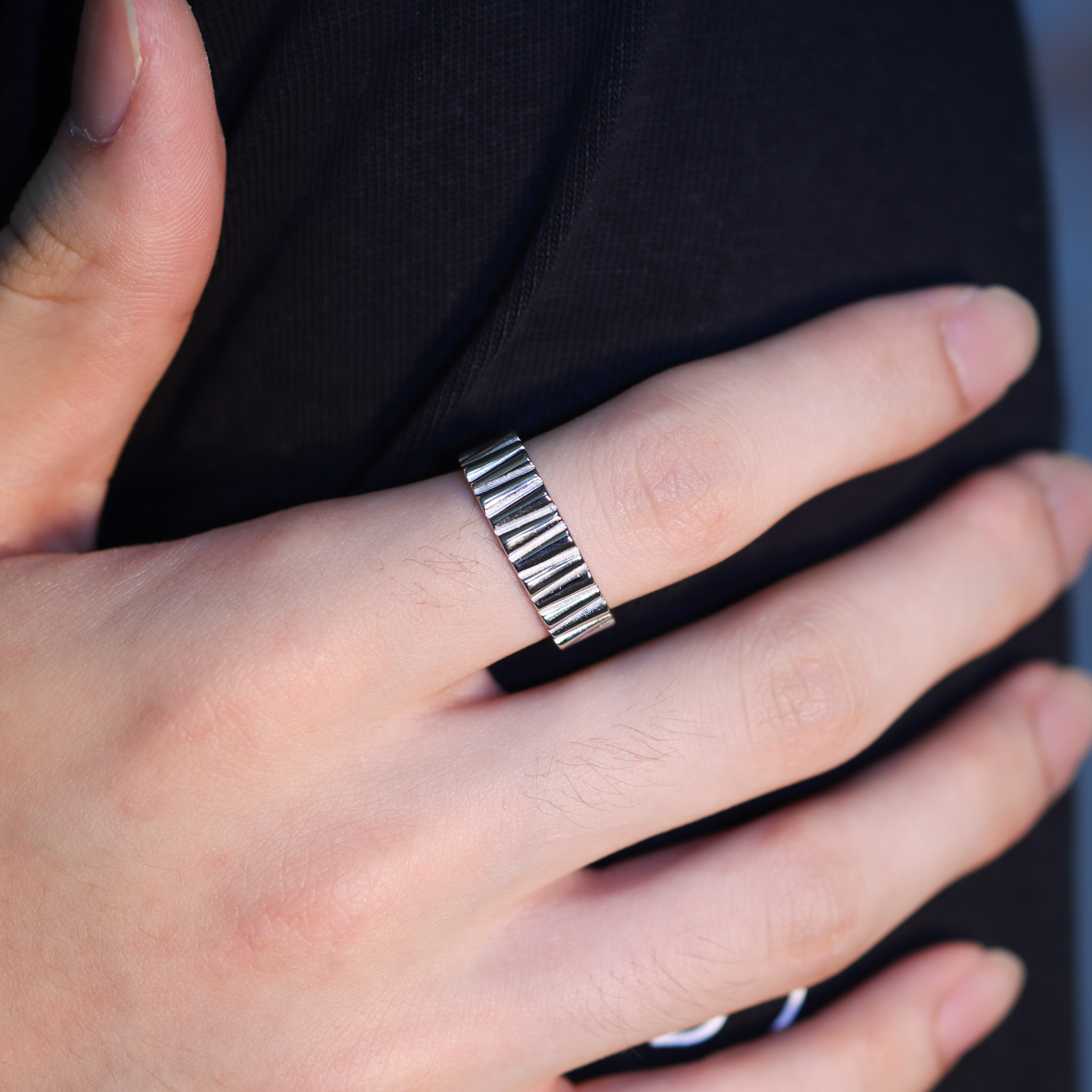 | 925 Silver・ White Gold | Never Fear Ring | RI0668 |