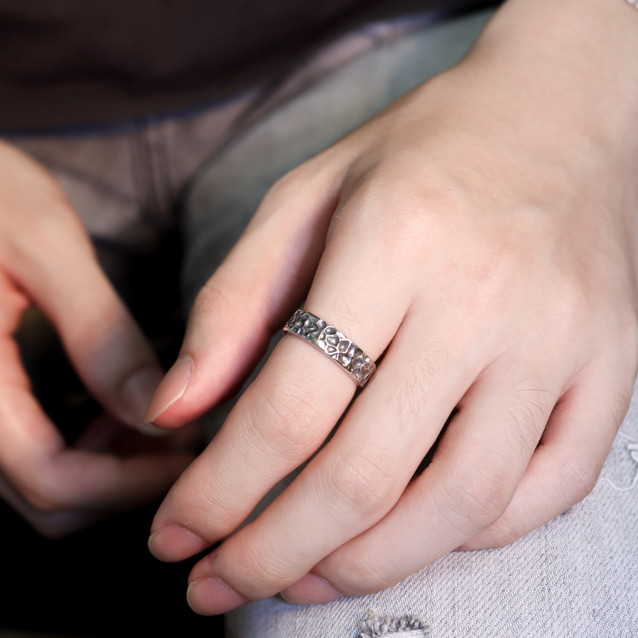 | 925純銀 | 千錘百鍊之後戒指（白色/黑色） | RI0667 |