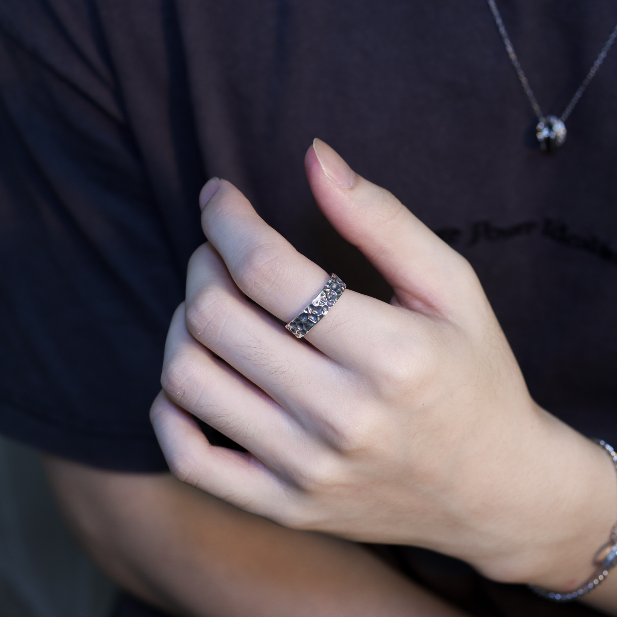 | 925純銀 | 千錘百鍊之後戒指（白色/黑色） | RI0667 |