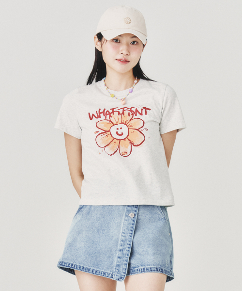 KR What it isn't Women's Big Flory Short Sleeve T-Shirt