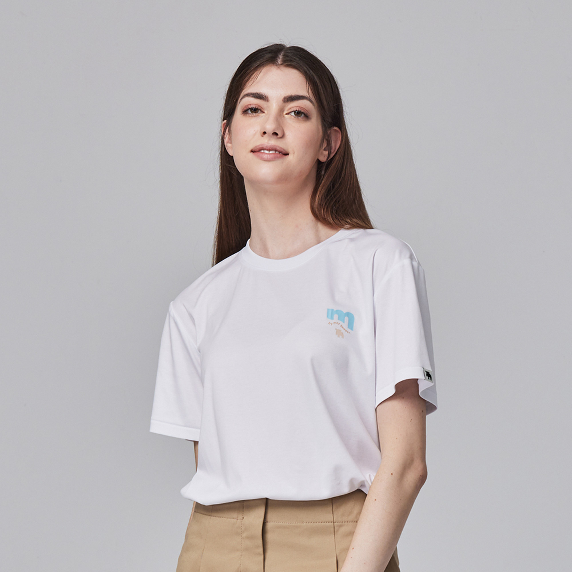 ❄️冰河棉 moz瑞典  M字駝鹿 舒適 冰河棉 100%純棉 涼感彈力T恤-白/藍(亞洲版)女款