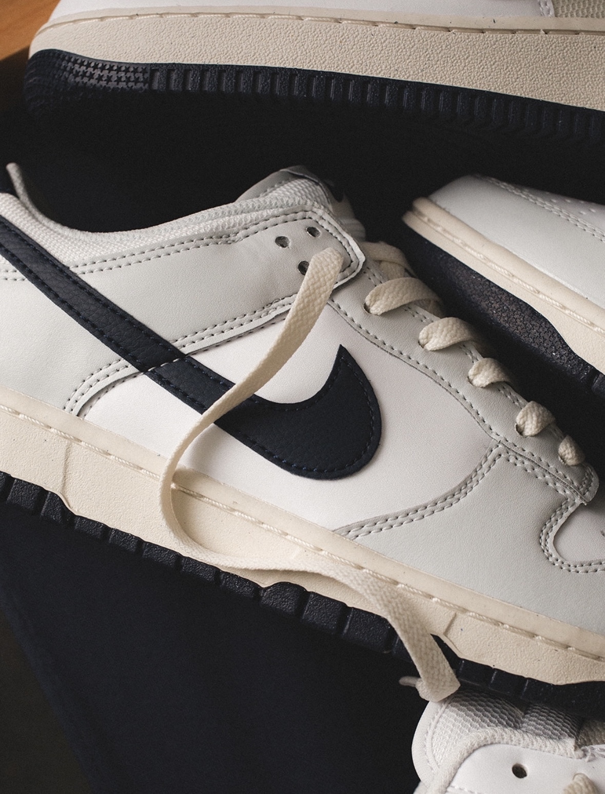 Nike Dunk Low 煙燻灰海軍藍勾勾 灰白色 復古 奶油底 HF4299-001/預購