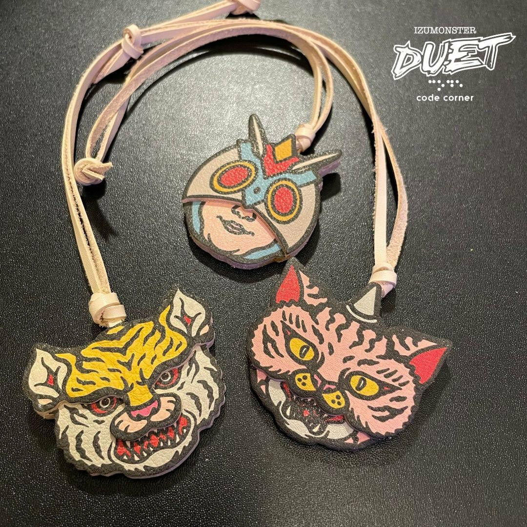 Izumonster "Duet" leather charm (Blind Bag)