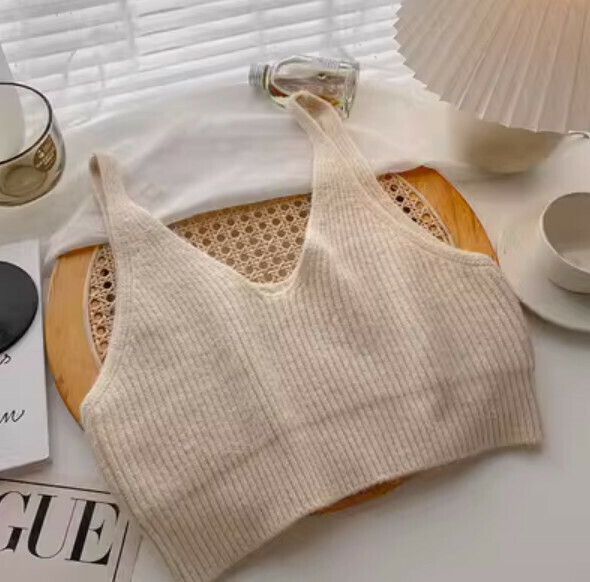 Spring Cropped Knit Vest (Apricot) [One Size]