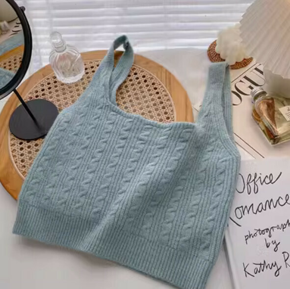 Autumn knitted short vest (pean green) [one size]