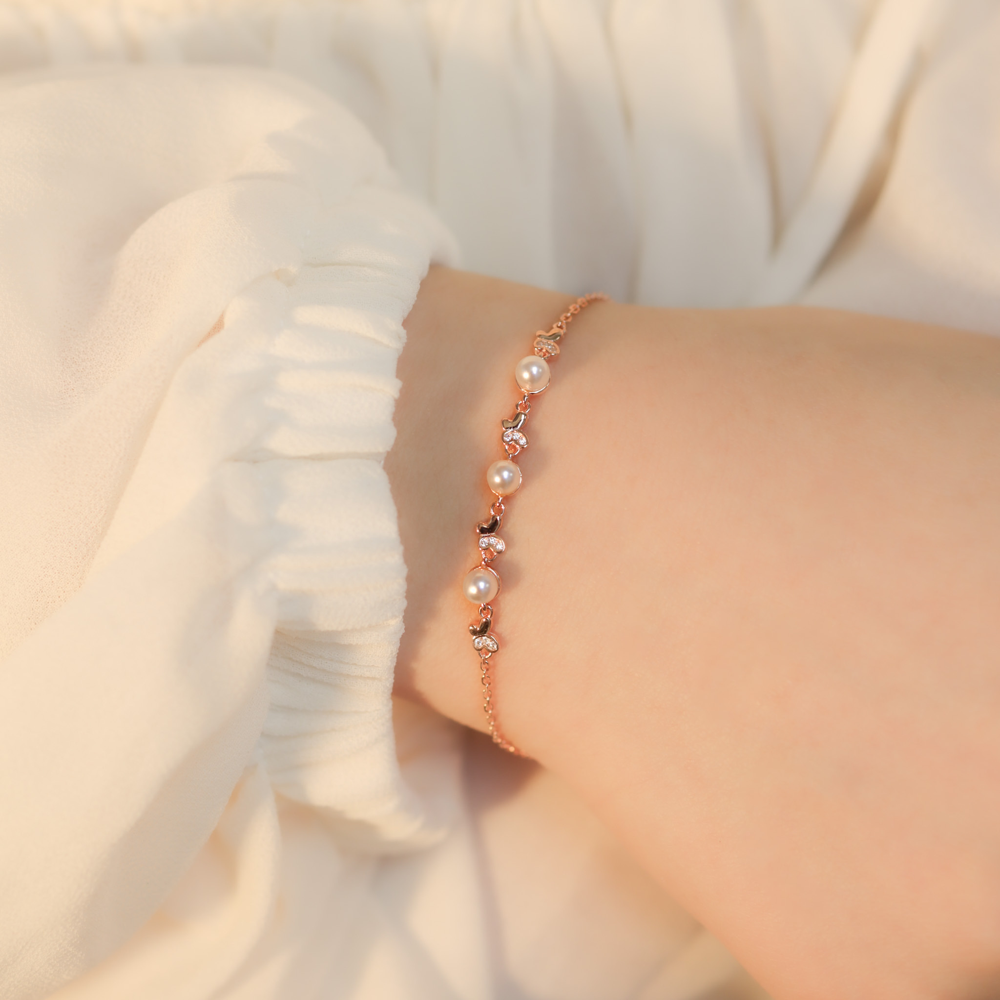 | 925 Silver・White Gold・Rose Gold・Pearl | Butterfly Moment Bracelet（Silver / Rose Gold） | BR1079 |