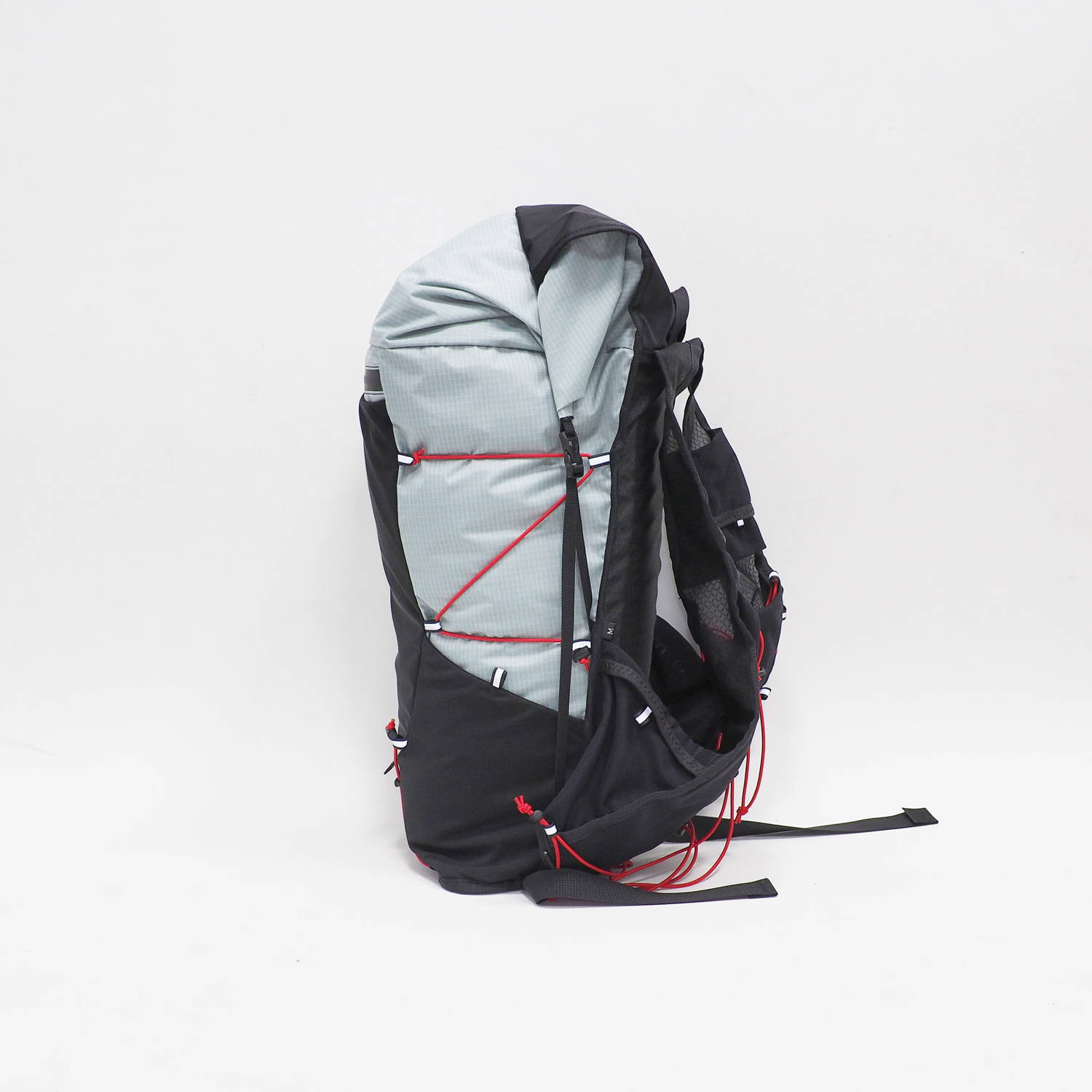 HANCHOR TORNADO 跑山獸疾行背心背包