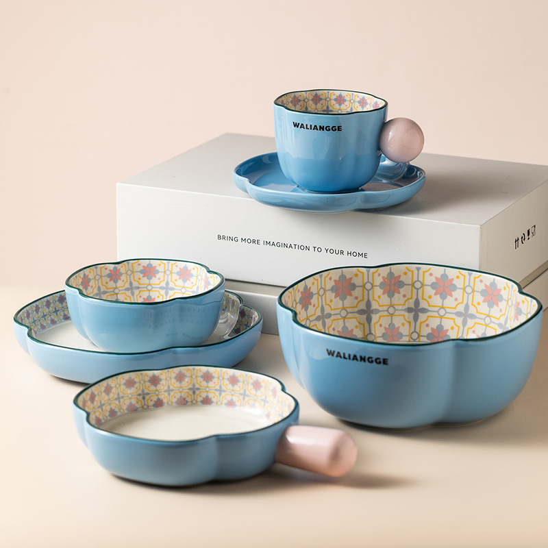 《4190》星羅蘭粉藍花型陶瓷碗盤組