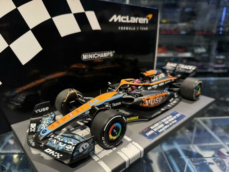 Minichamps ミニチャンプス 1/18 ミニカー レジン
