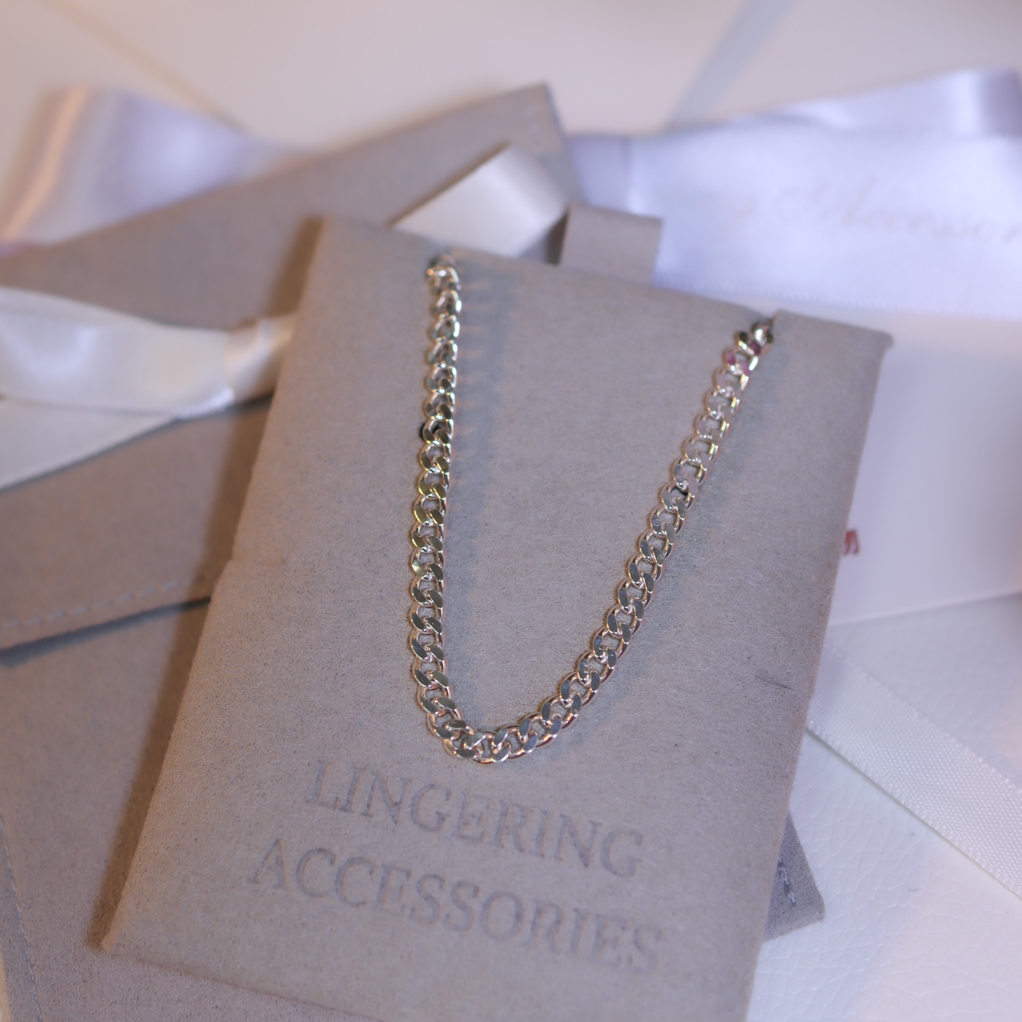 | 999足銀丨堆砌態度項鍊 | NE1111 |