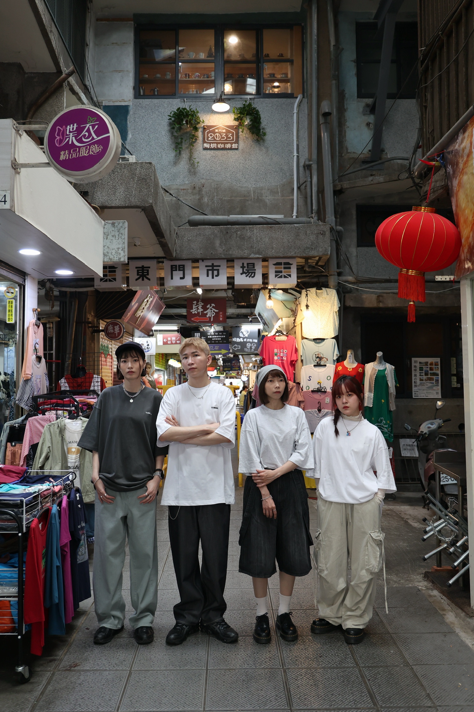 CMF訂製刺繡素Tee