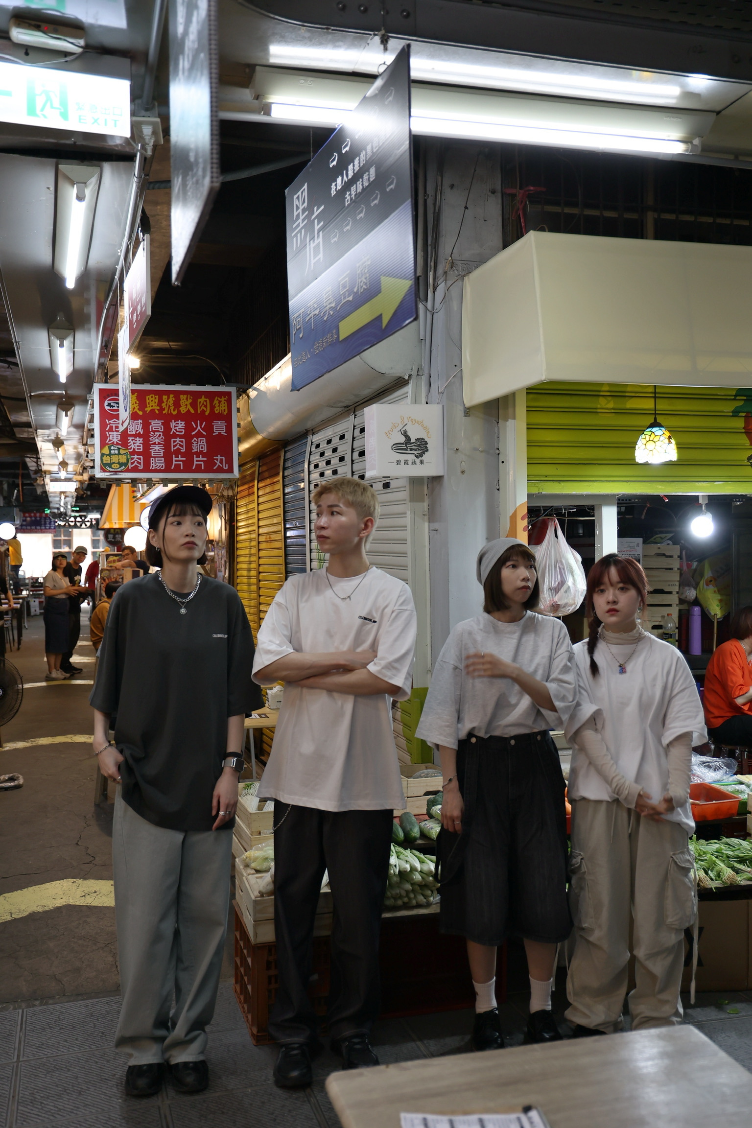 CMF訂製刺繡素Tee