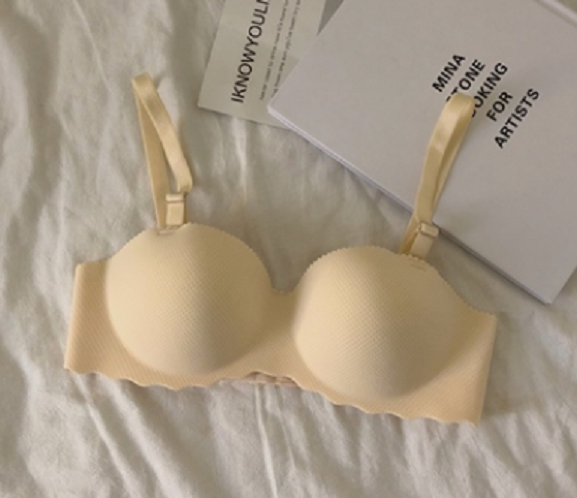 爆款無痕聚攏無鋼圈收副乳胸圍(杏色）（尺碼:32-38)(下單後聯絡客服確認發貨尺碼)