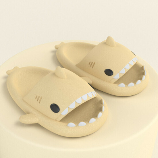 Hot selling shark style EVA sandals [beige (adult style)] [size 36-45] (please contact customer service to confirm the delivery size after placing the order)