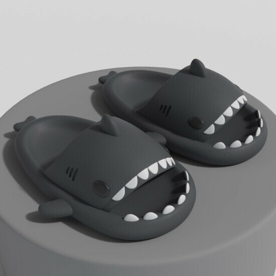 Hot selling shark style EVA sandals [black (adult style)] [size 36-41] (please contact customer service to confirm the delivery size after placing the order)