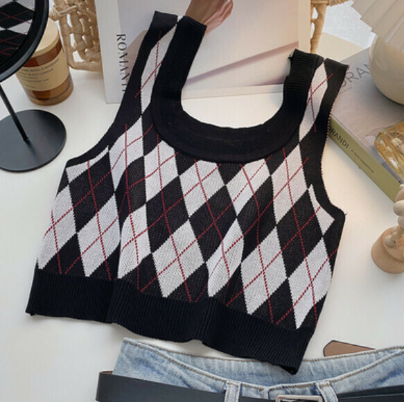 Summer color-block checked knitted vest (black) [one size]