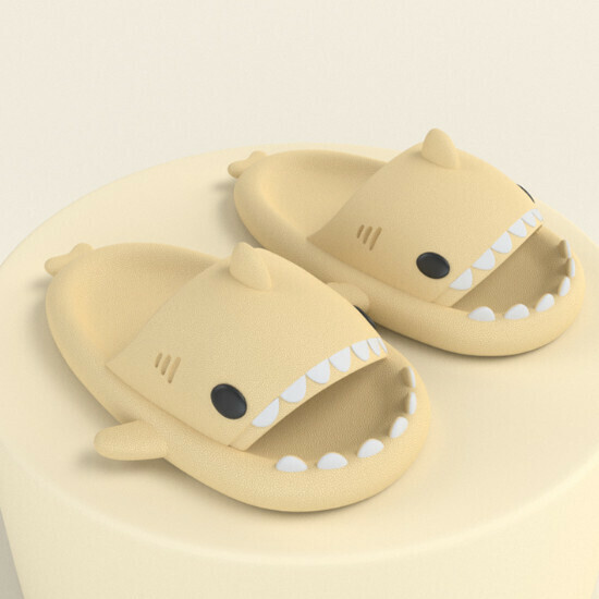 Hot selling shark style EVA sandals [beige (adult style)] [size 36-45] (please contact customer service to confirm the delivery size after placing the order)