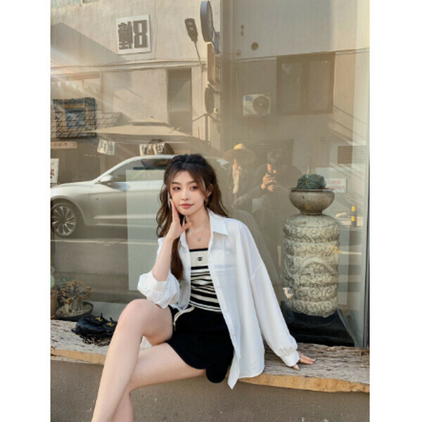 Summer light and breathable sunscreen shirt [white] [M-L size] [Contact customer service to confirm size after placing an order]