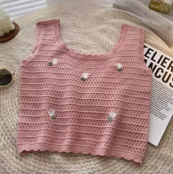 Small floral embroidered cropped vest (pink) [one size]