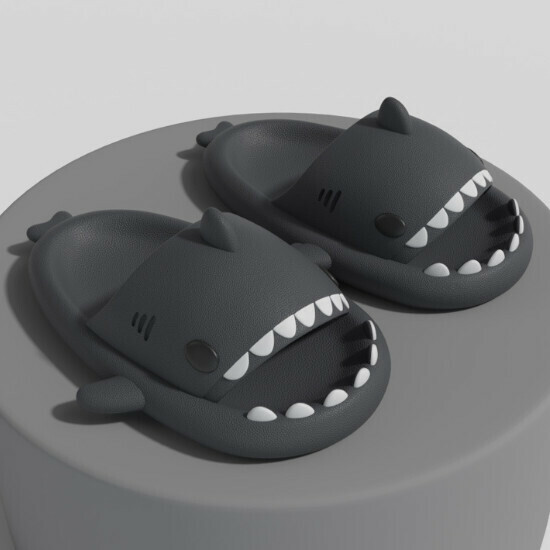 Hot selling shark style EVA sandals [black (adult style)] [size 36-41] (please contact customer service to confirm the delivery size after placing the order)
