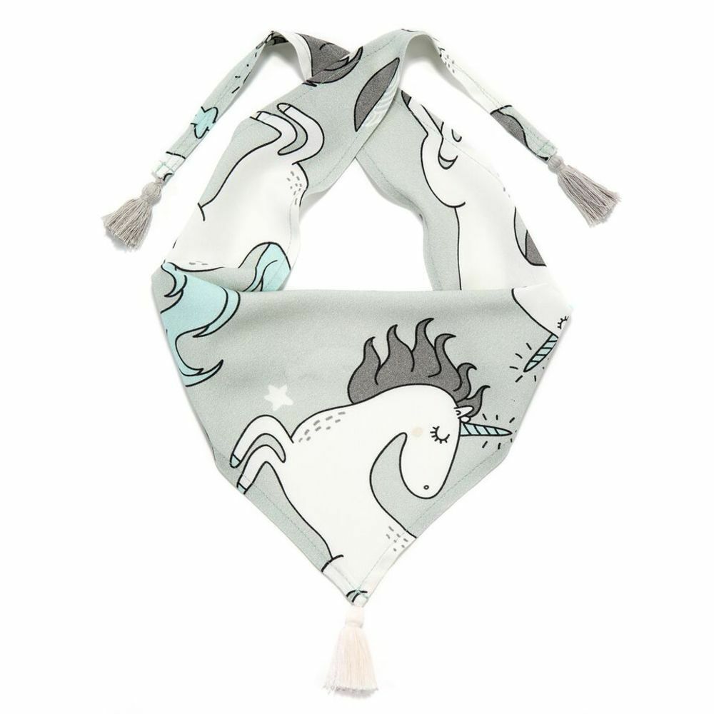 La Millou波蘭 竹纖涼感口水兜流蘇綁帶款｜抗菌口水兜｜童話獨角獸(綠底)