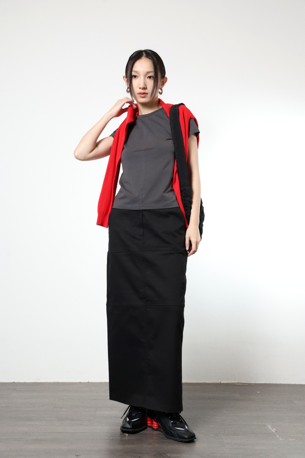 包色款中線短踢-鐵灰