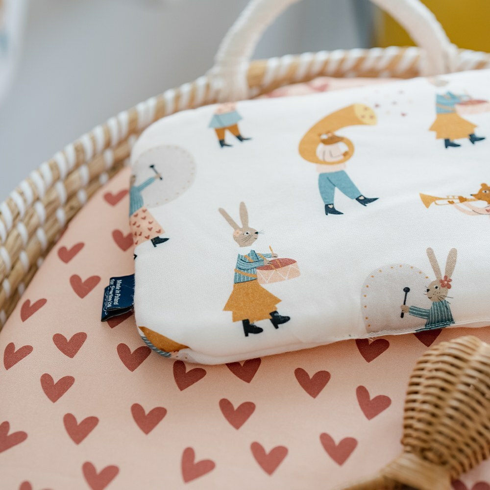 La Millou波蘭 竹纖涼感小童方枕(30x50cm)｜抗菌枕｜兔兔演奏家(粉)