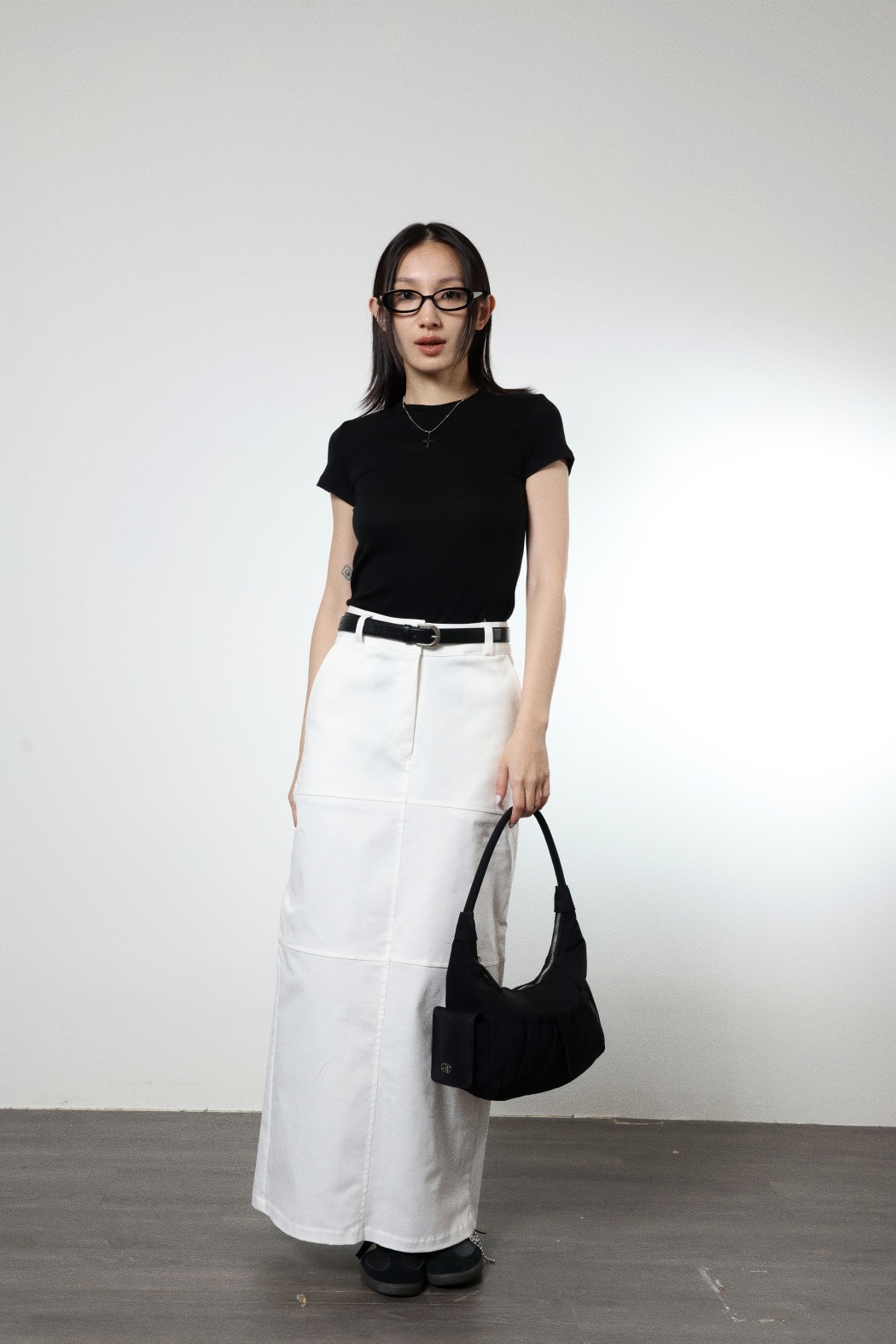 穿上秒瘦高腰直筒裙-白