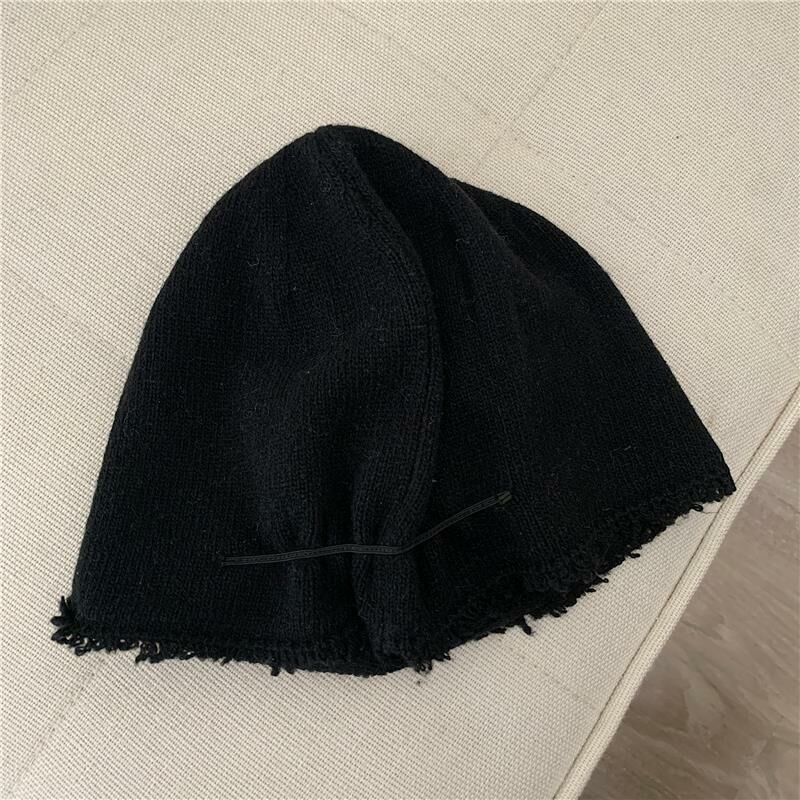 Hot Selling Dui Dui Hat Ear Protection Baotou Cold Hat Knitted Hat (One Size (54-60cm) Black)